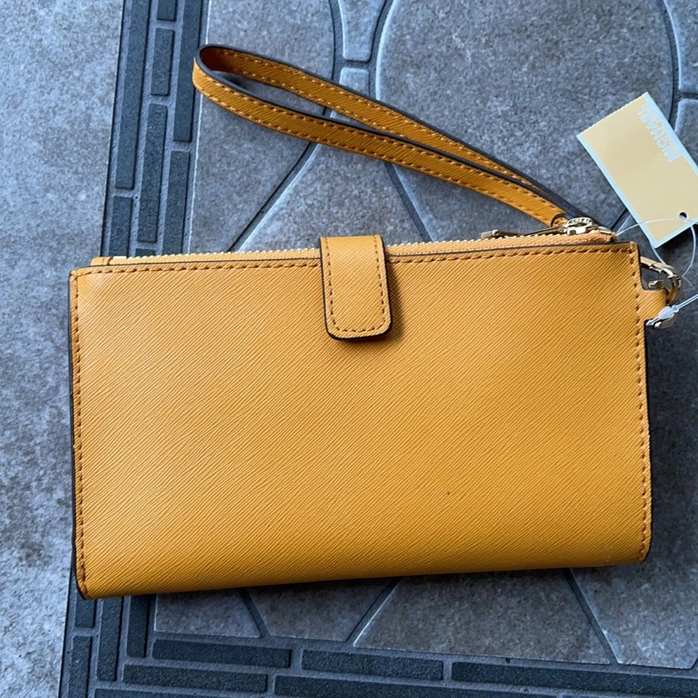 Michael Kors Jet Set Travel Marigold Double Zip Wristlet Leather